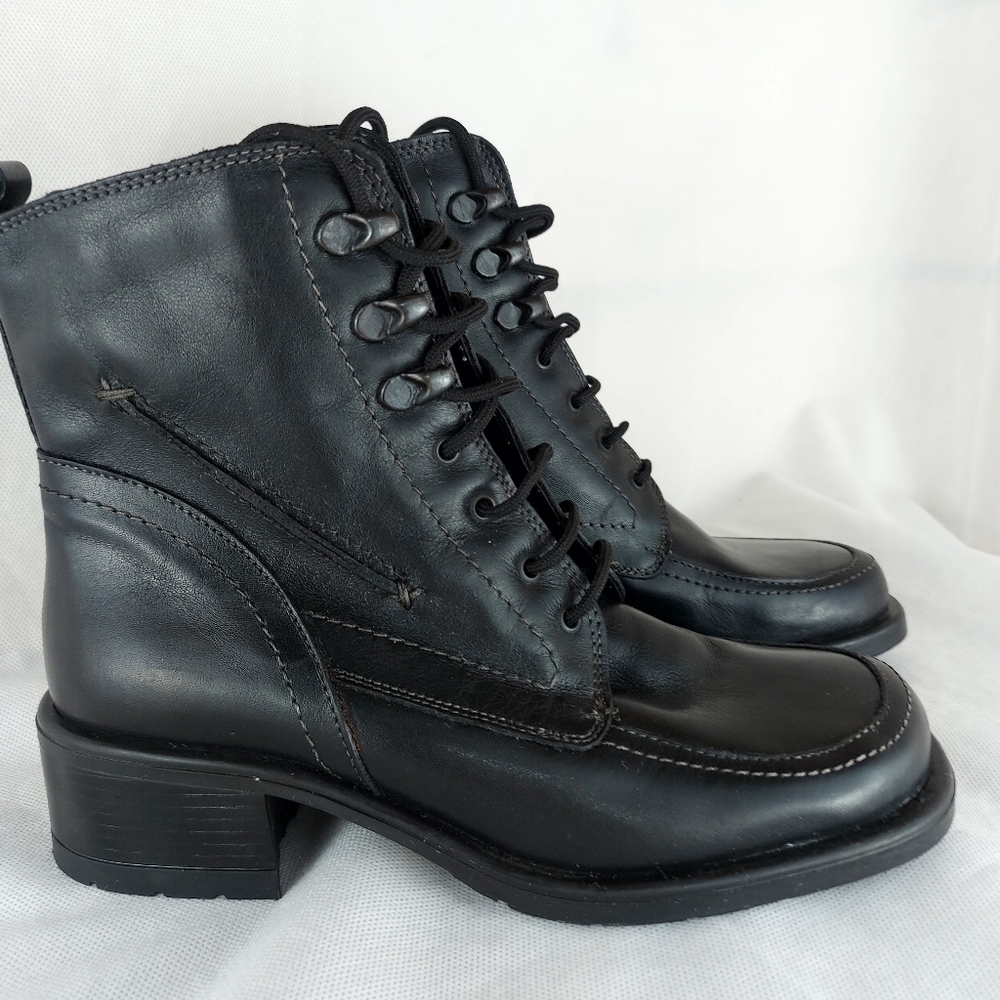 ITALMODA laced leather black boots lined booties Made in Italy Size 36